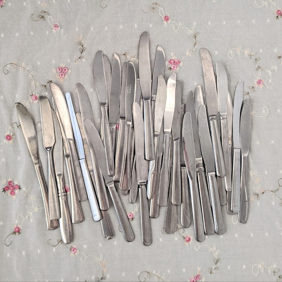 Lot of 35 dinner knives vintage mismatch - Picture 1 of 3
